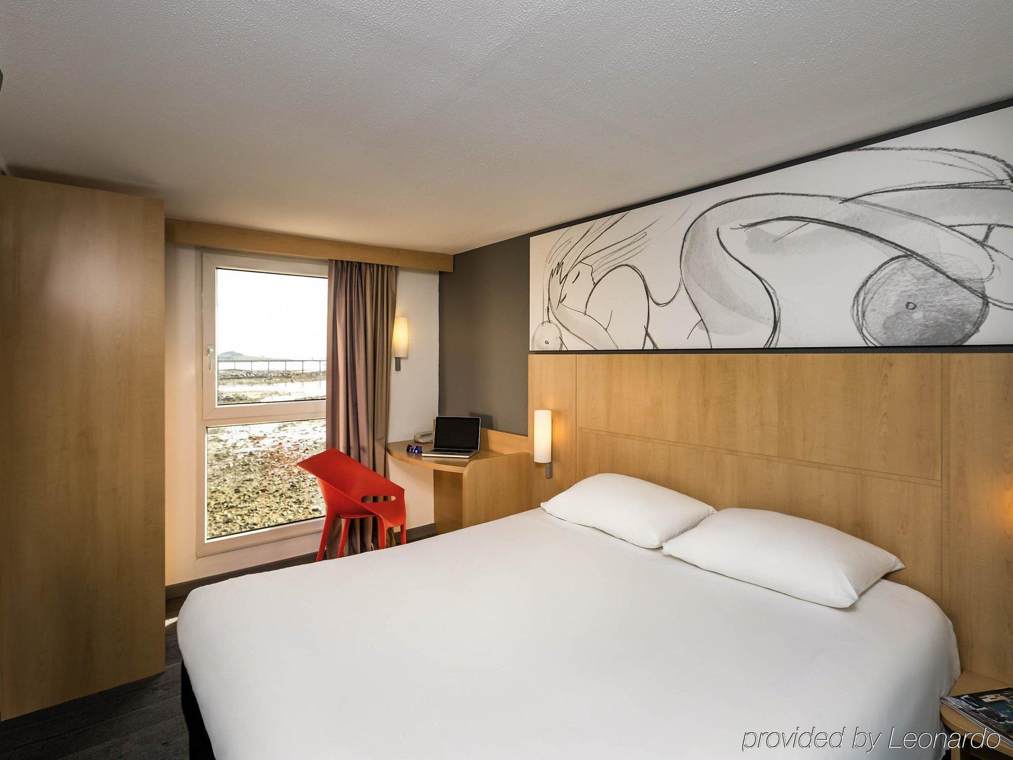 Ibis Roscoff Hotel Buitenkant foto
